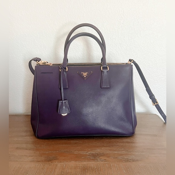 Prada Galleria Saffiano Bag - Picture 2 of 10